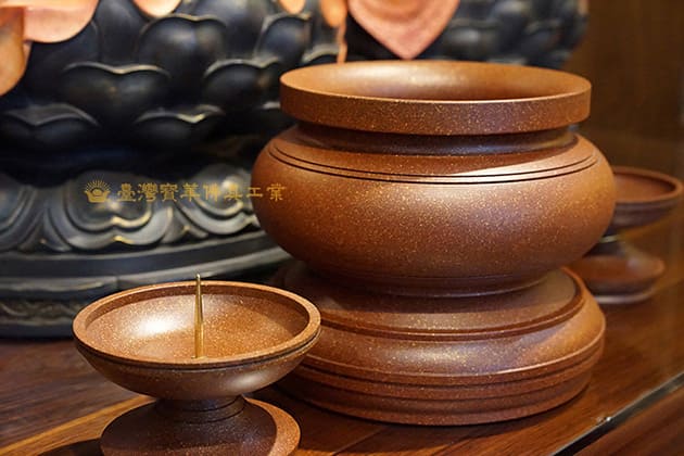 佛具-珊瑚紅-寶華-銅器-香爐-佛燈-供杯-茶几