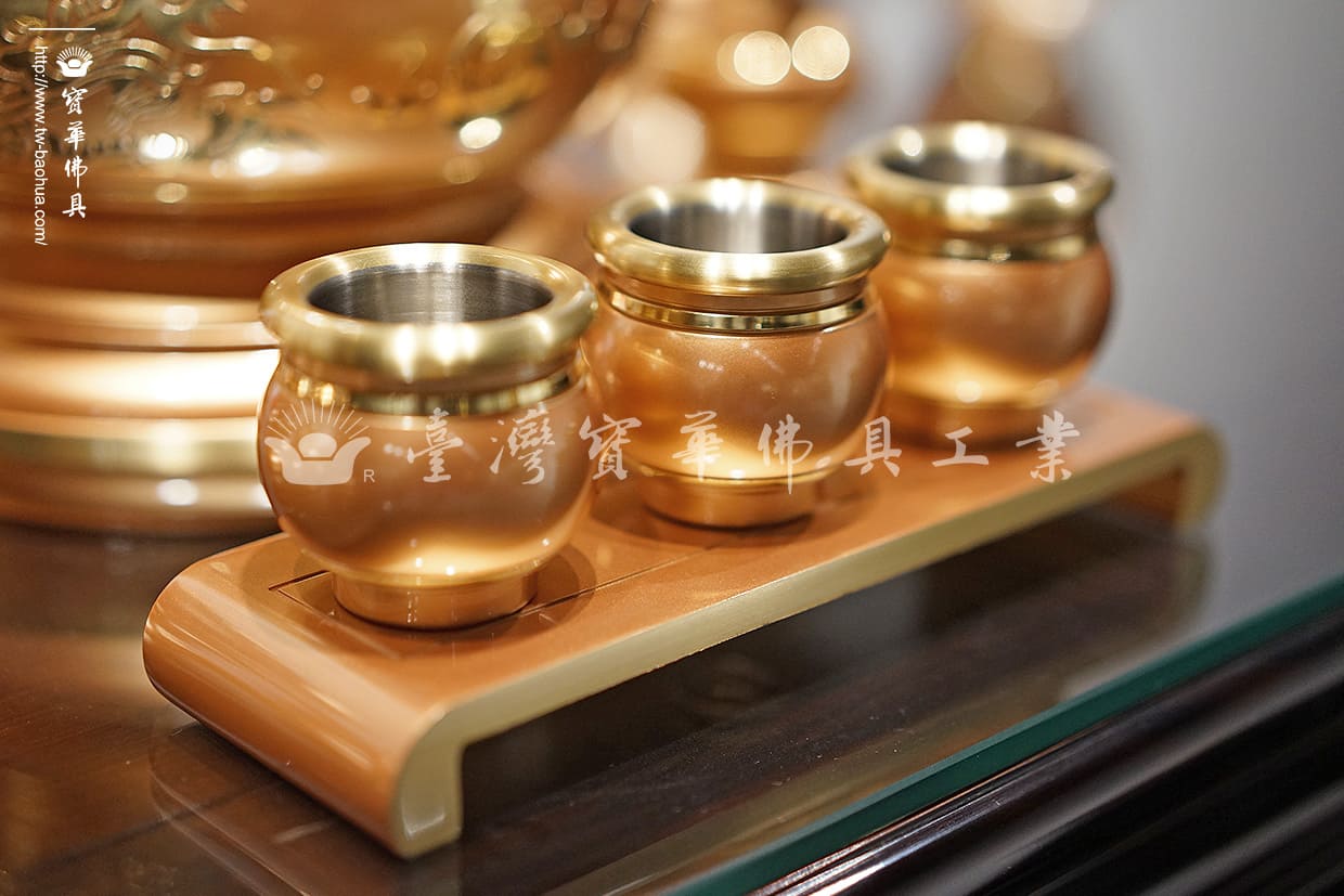佛具-紅珊瑚-寶華-銅器-香爐-佛燈-供杯-茶几