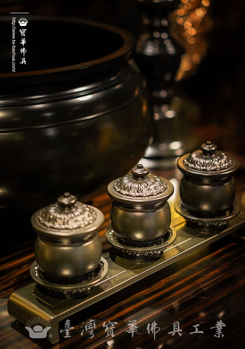 佛具-昭和-寶華-銅器-香爐-佛燈-供杯-茶几