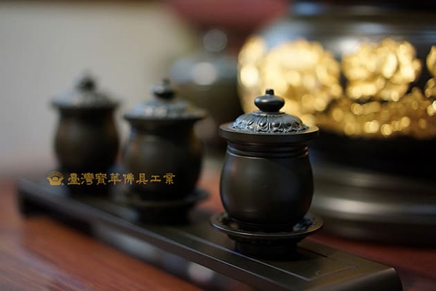 佛具-昭和-寶華-銅器-香爐-佛燈-供杯-茶几